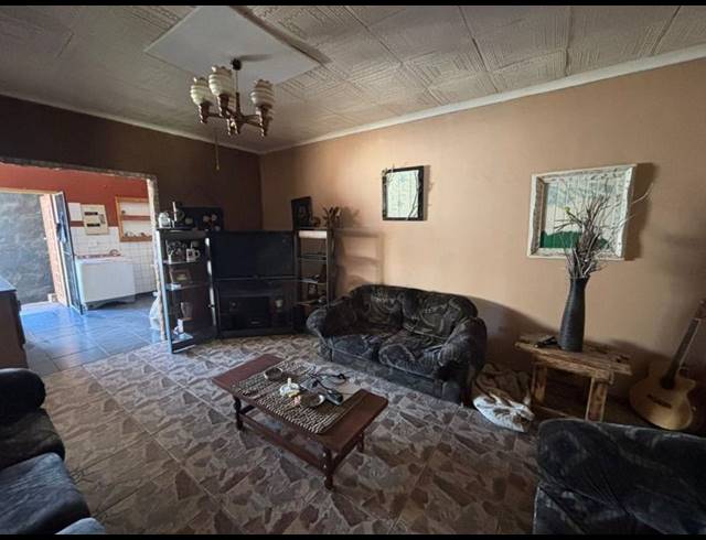 3 BEDROOM HOUSE FOR SALE IN VANDERBIJLPARK CW 6